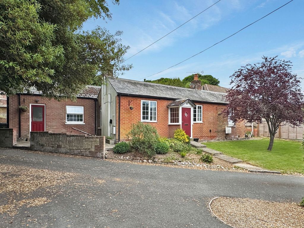 Property photo 1 of 36 Photo 9