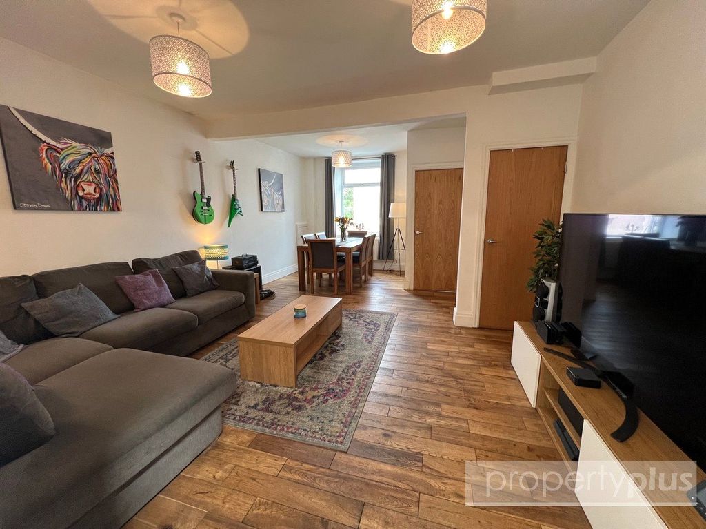 Property photo 1 of 16 Picture No. 09