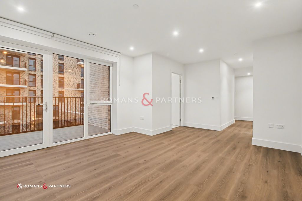 Property photo 1 of 25