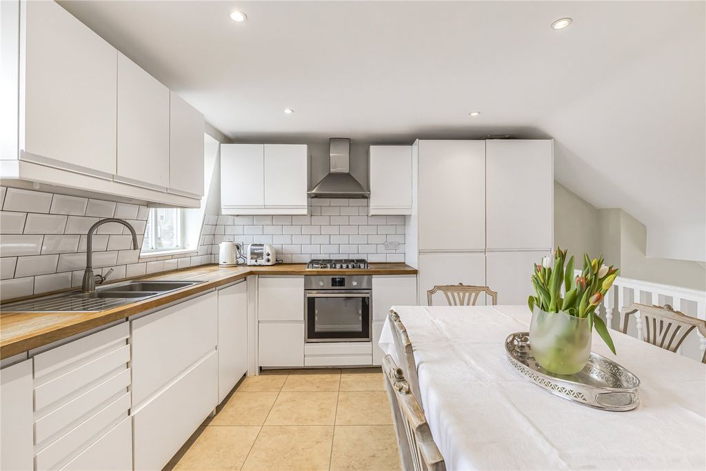 Property photo 3 of 14 Picture No. 28