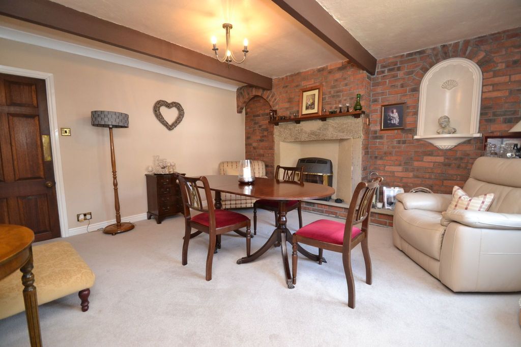 Property photo 3 of 17 Photograph 3