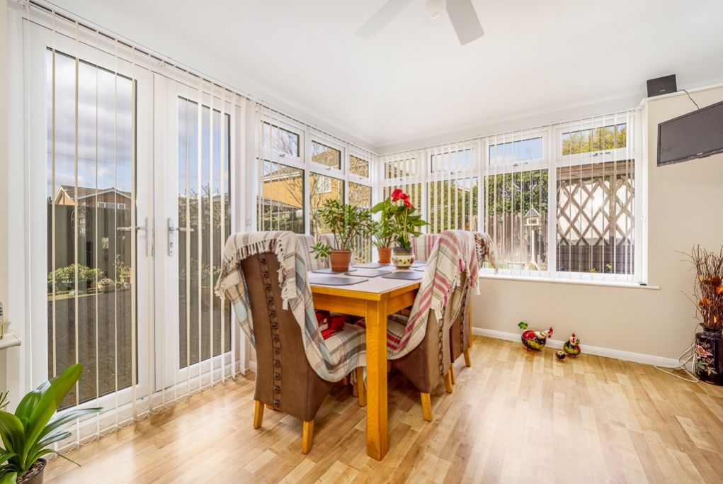Property photo 3 of 28 47 Broadgate (Weston)-23