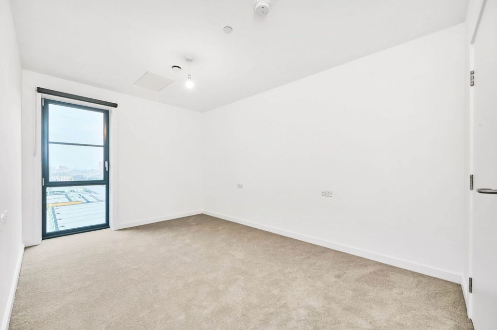 Property photo 3 of 19 Kfh_-_Transport_Hous