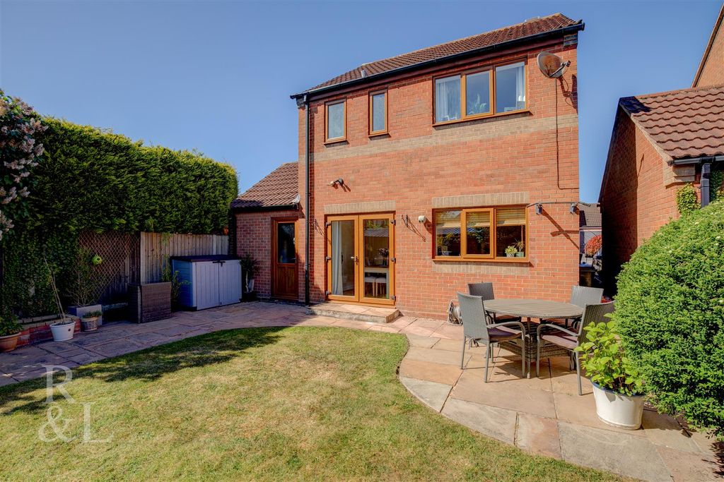 Property photo 2 of 17 Export-13.Jpg