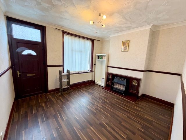 Property photo 3 of 9