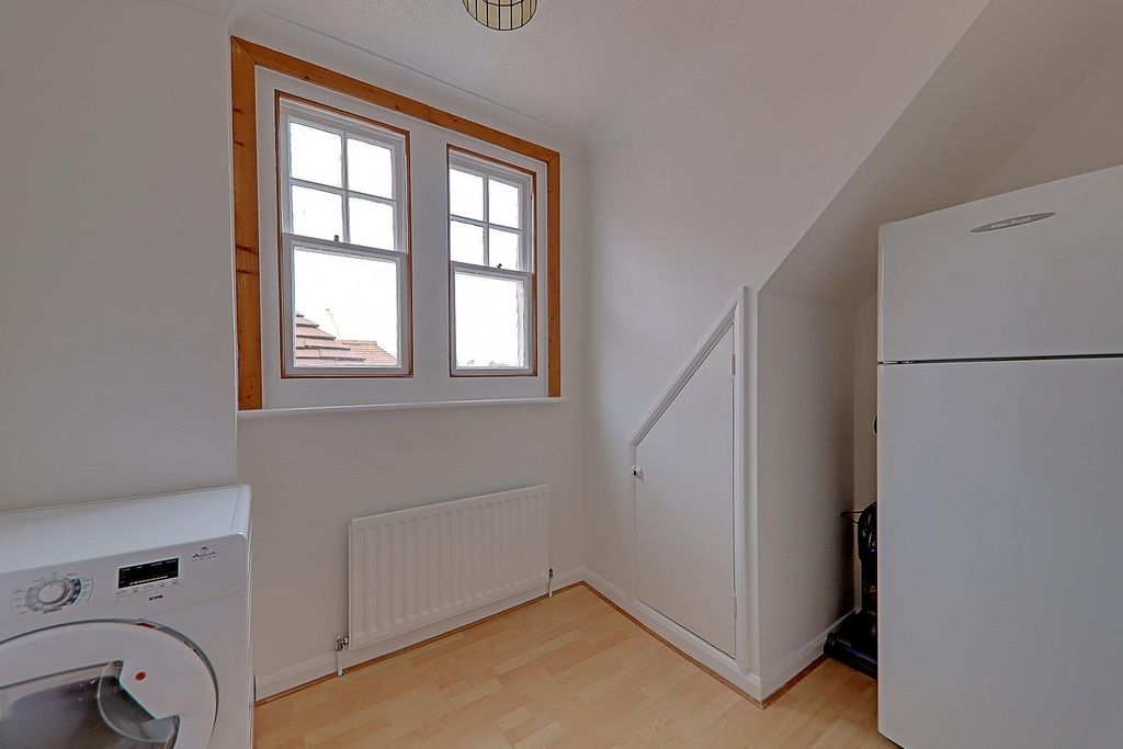 Additional image 8 of 2 bed flat to rentSt. Michaels Road, Worthing BN11