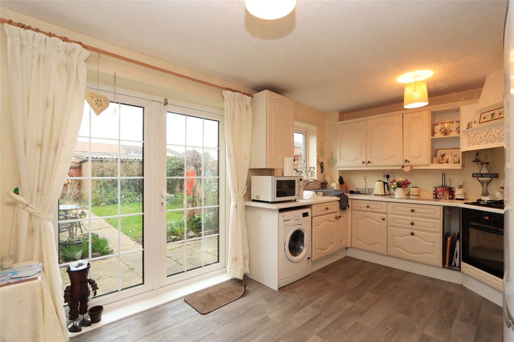Property photo 2 of 10 Kitchen Diner