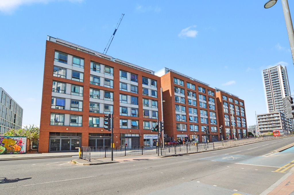 Property photo 1 of 17 Flat 40, The Lock Building, 72 High Street, London, E15 2Qb