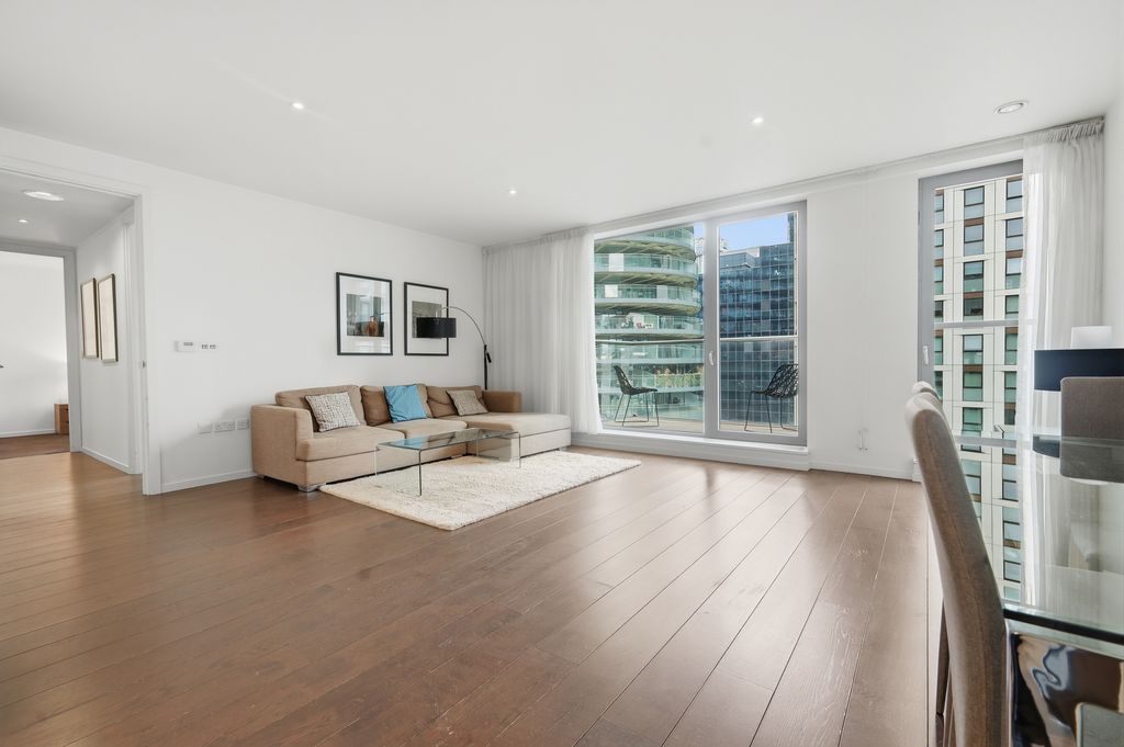 Property photo 2 of 19 Photo 2