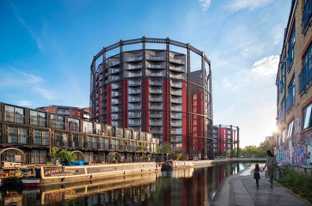 Property photo 1 of 13 4059_Ext_101_Canal_Montage.Jpg