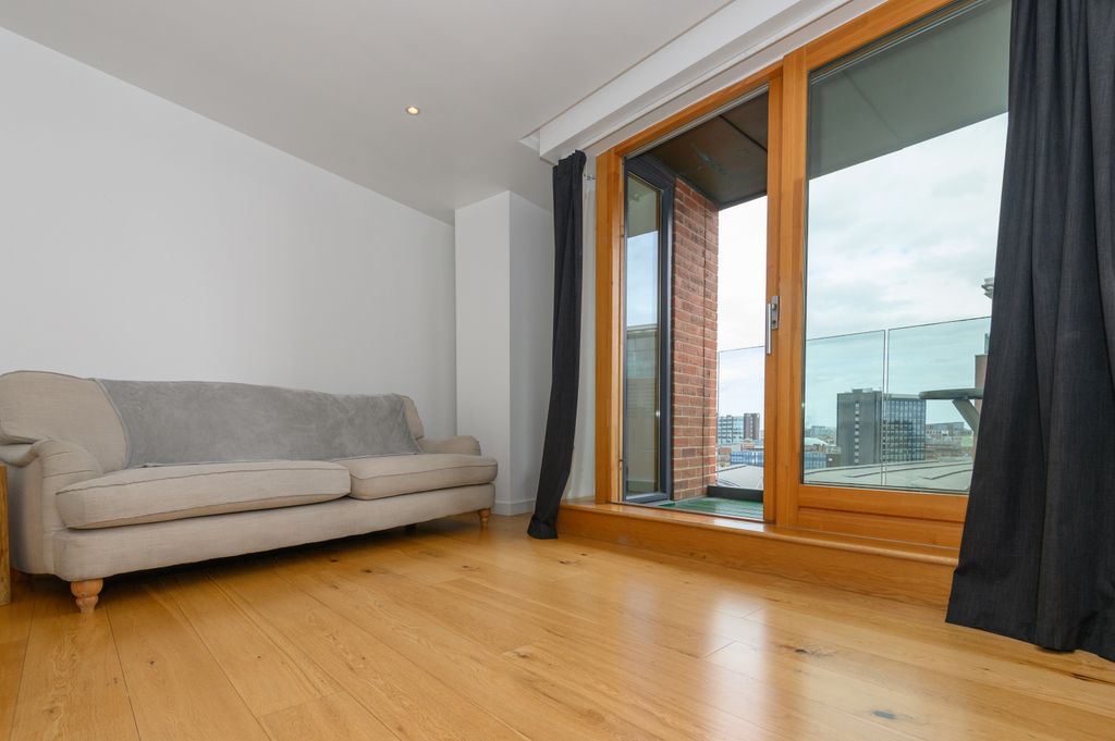 Property photo 1 of 16 _D785189-8