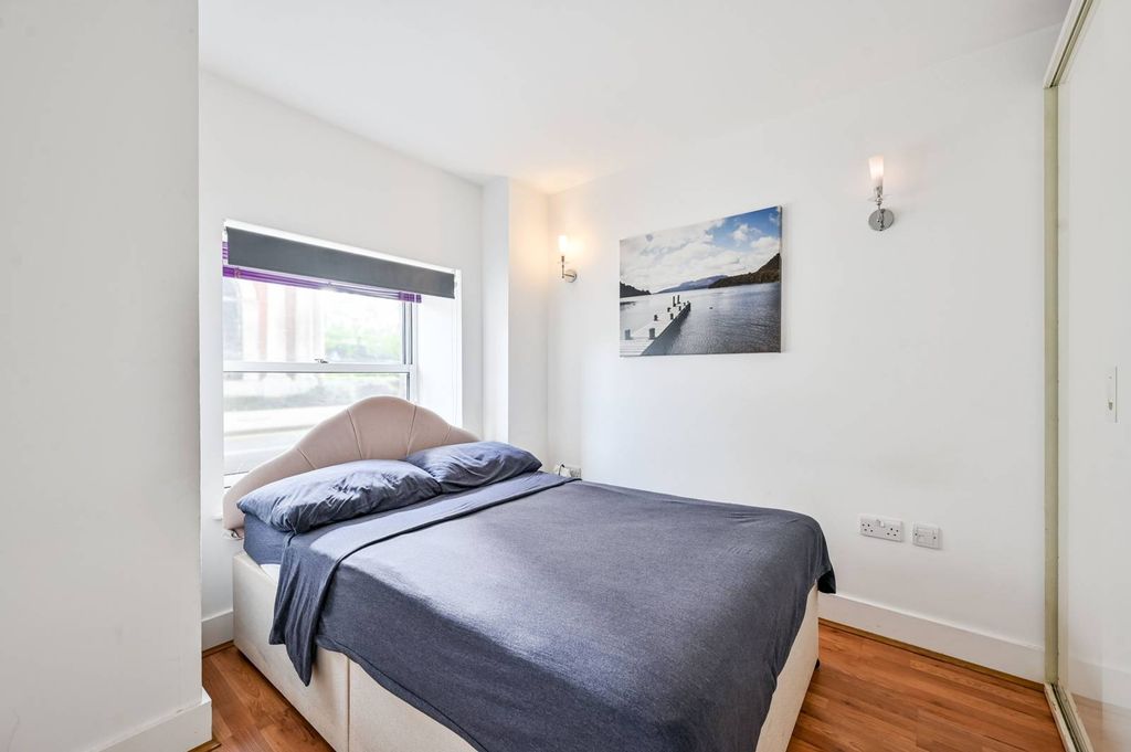 Property photo 1 of 6