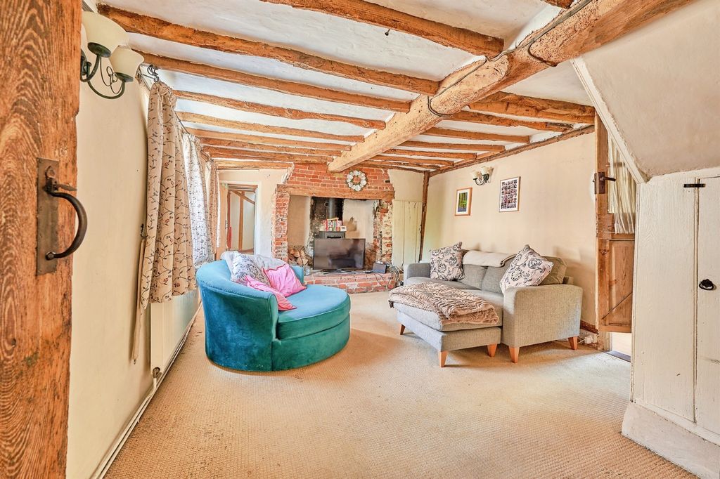 Property photo 2 of 19