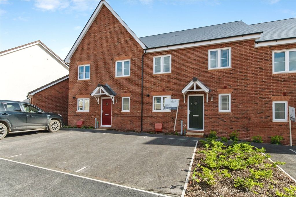 Property photo 2 of 20 Picture No. 27