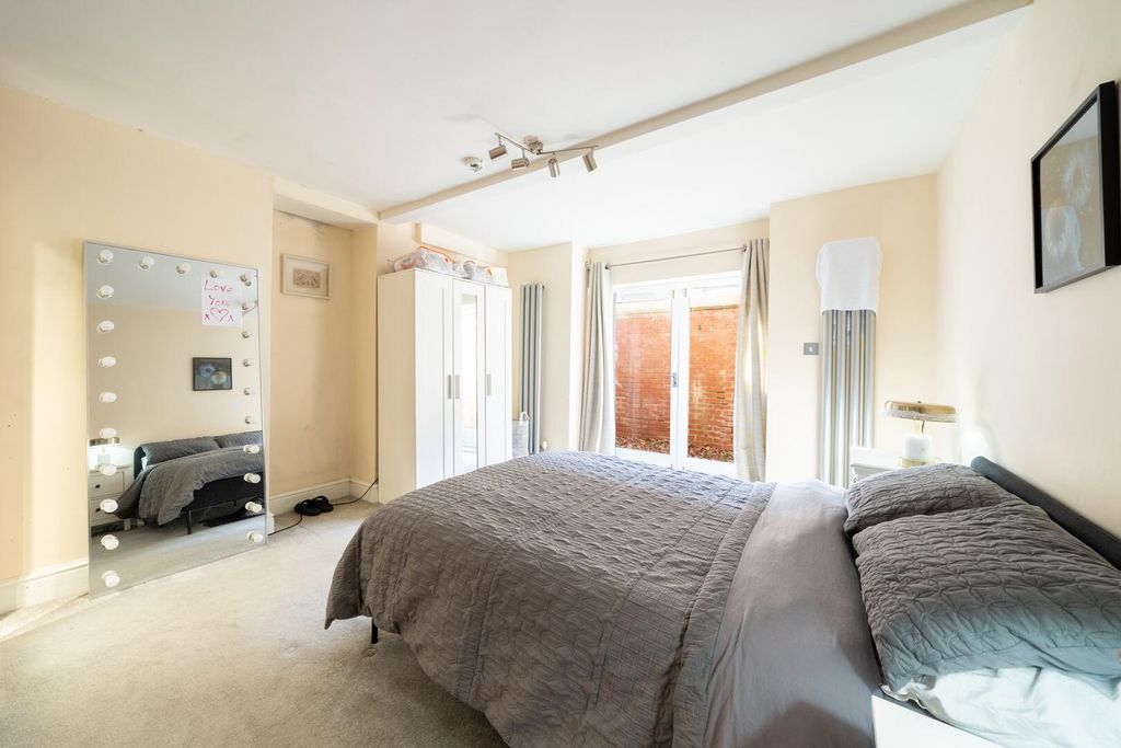 Additional image 12 of 3 bed flat for saleLenton Avenue, The Park NG7