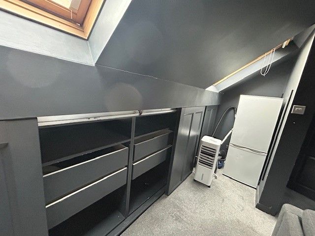 Property photo 2 of 7 Photo 2