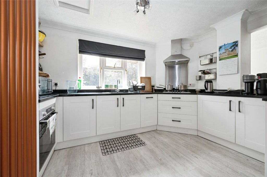 Property photo 3 of 19 Picture No. 26