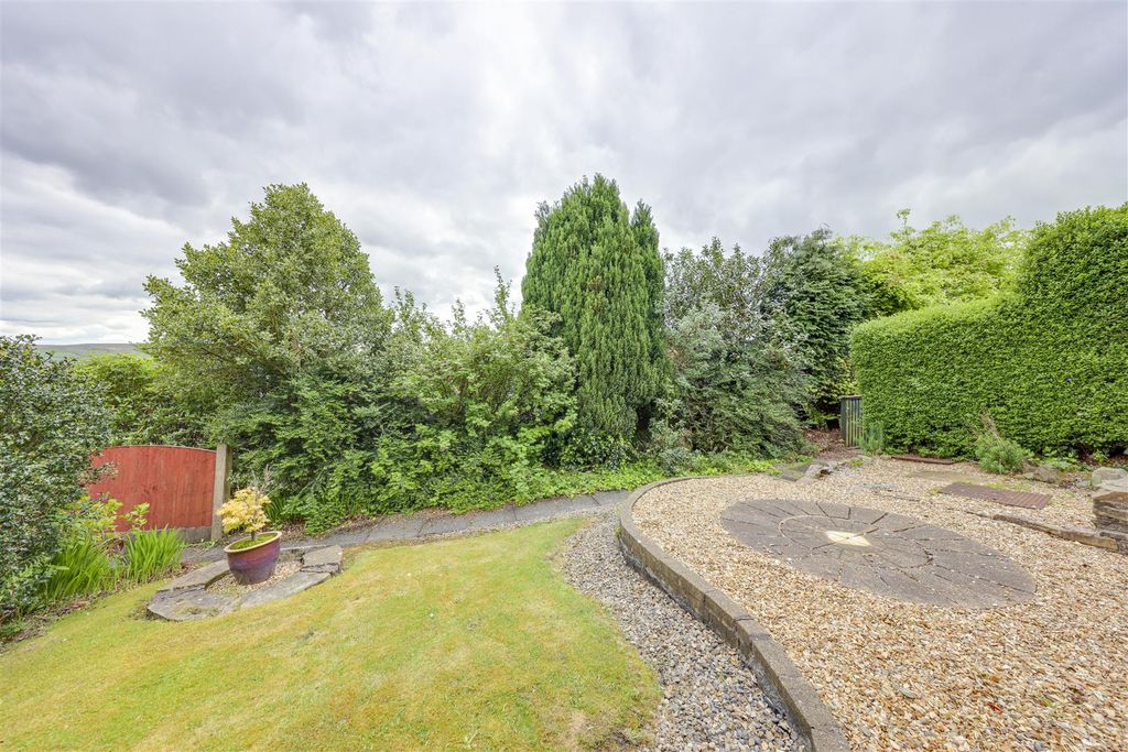 Property photo 2 of 25 Rear Garden