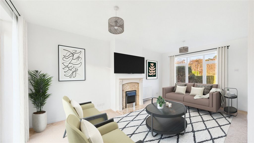 Property photo 3 of 12 Picture 3