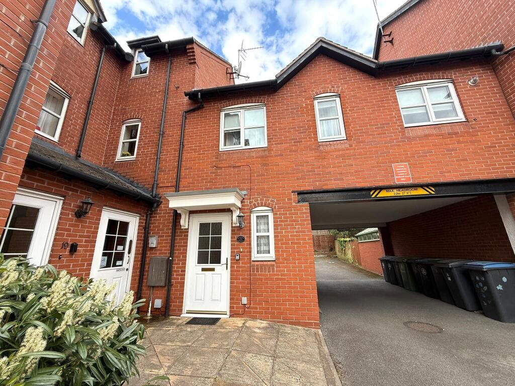 Property photo 1 of 5