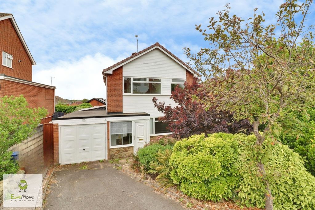 Property photo 1 of 15 Front - Ewemove Cannock