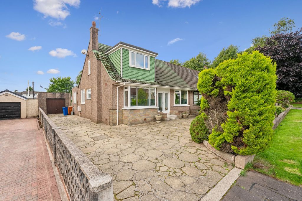 Property photo 1 of 33