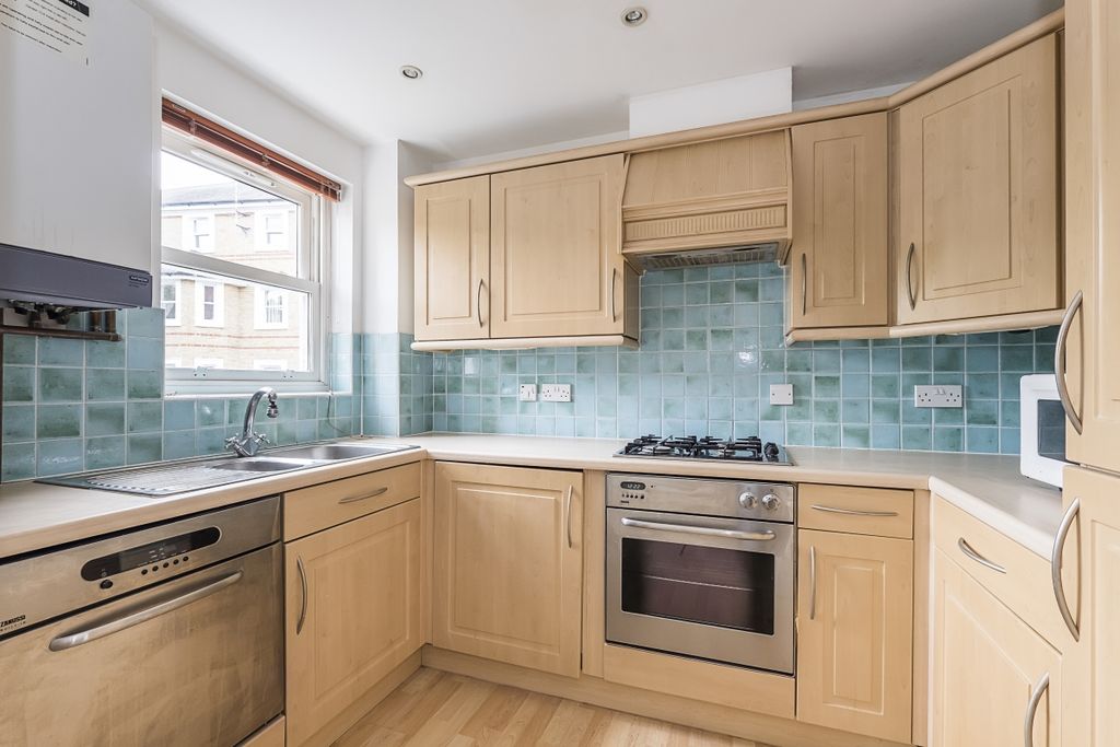 Property photo 2 of 11