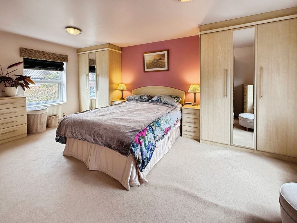 Property photo 3 of 22 Bedroom 1