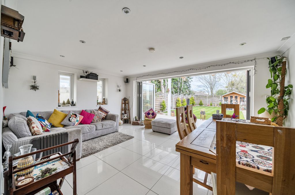 Property photo 2 of 20 1434231-17-69Cbf6...