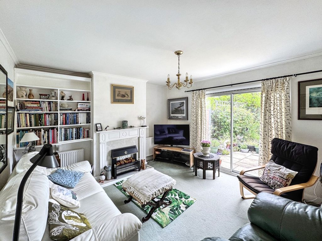 Property photo 2 of 17