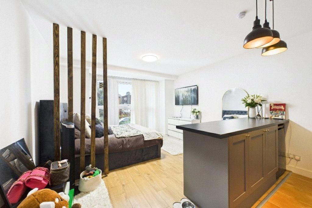 Property photo 2 of 5 Picture No. 09