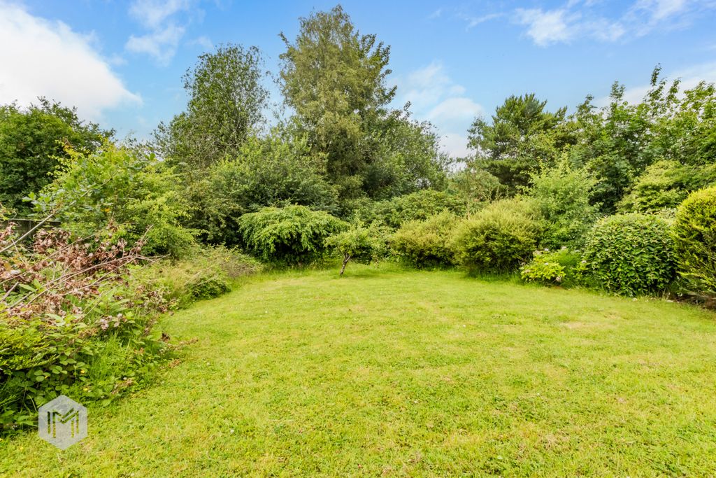 Property photo 3 of 16 Picture No. 21