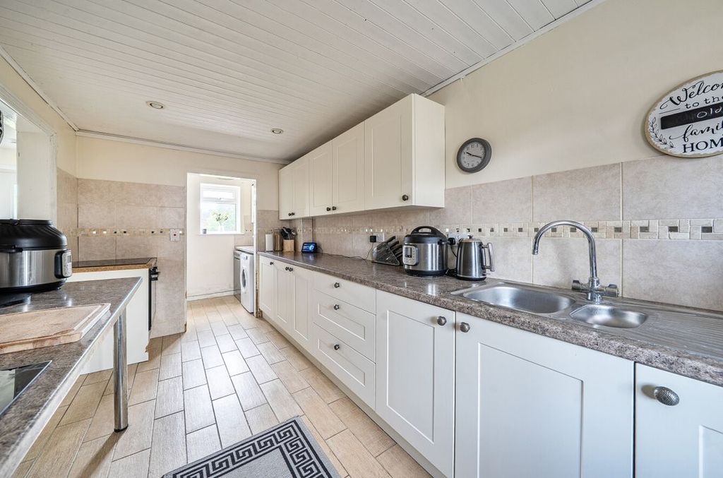 Property photo 3 of 11 145720510