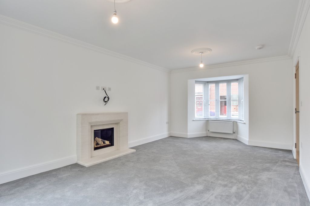 Property photo 3 of 31 Dsc_0184-Dsc_0186