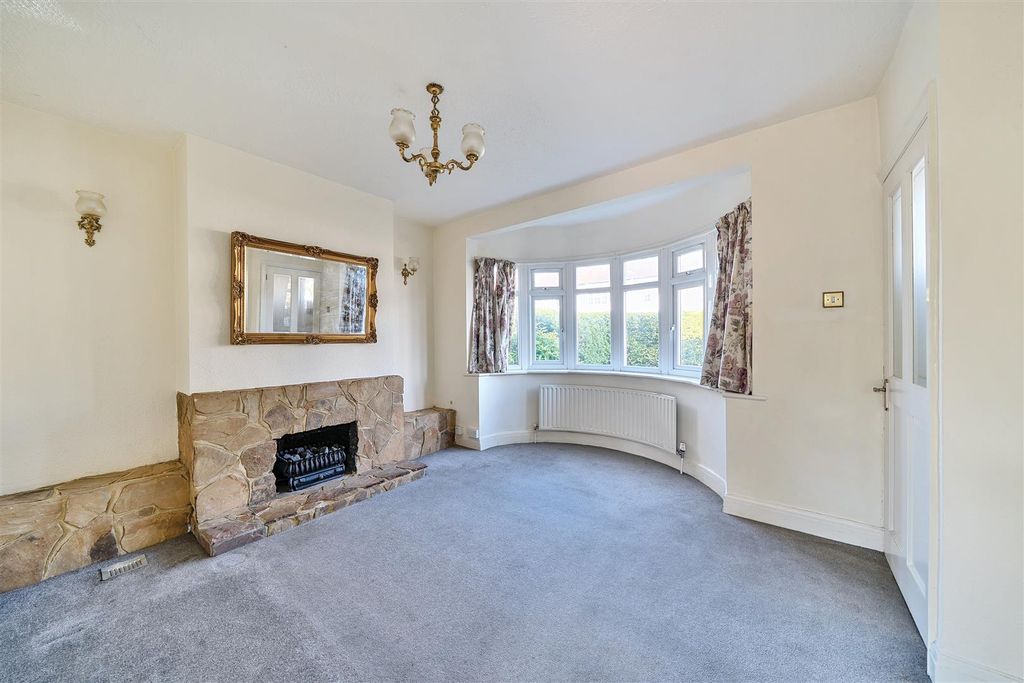 Property photo 2 of 14