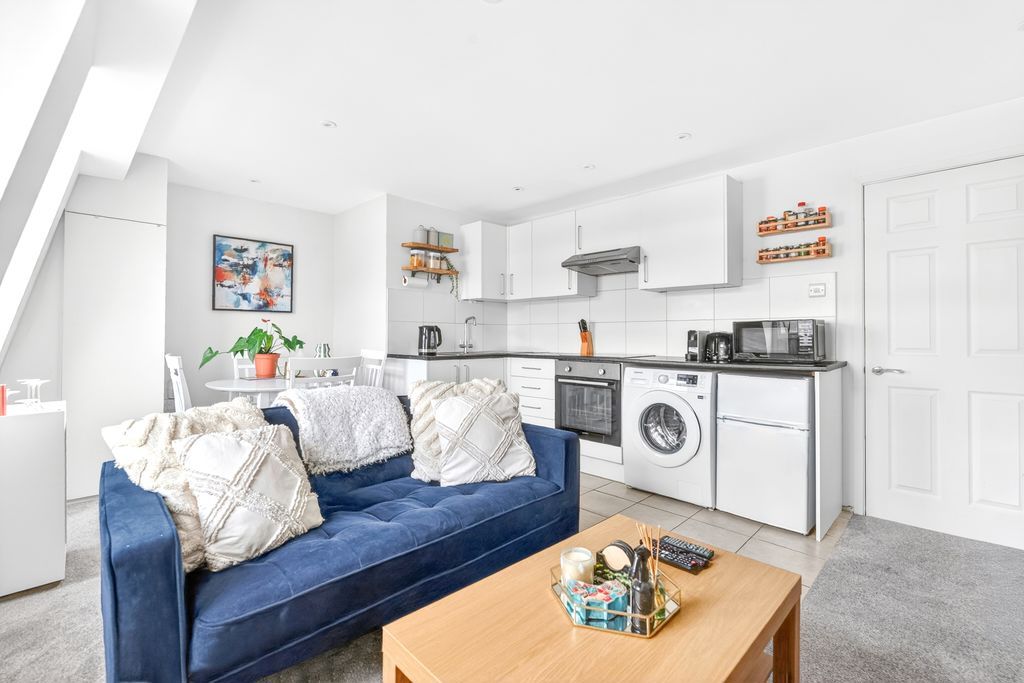 Property photo 3 of 16 Photo 10