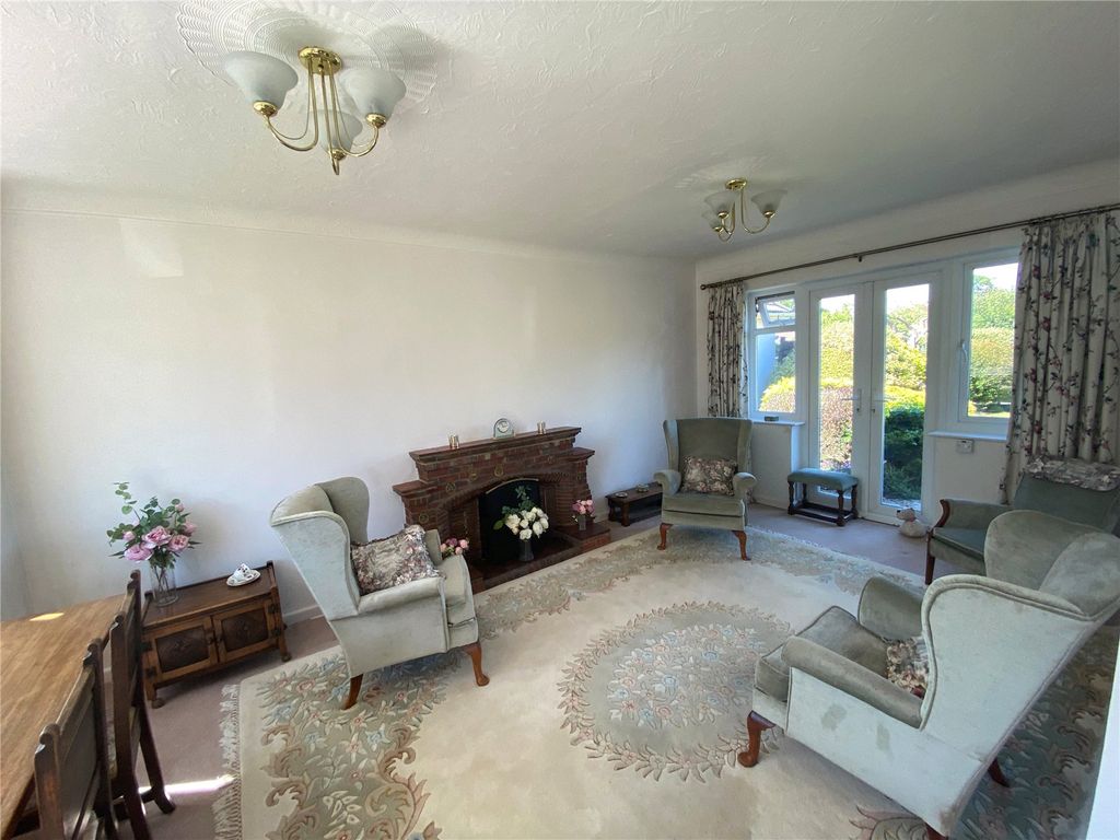 Property photo 2 of 31 Picture No. 18