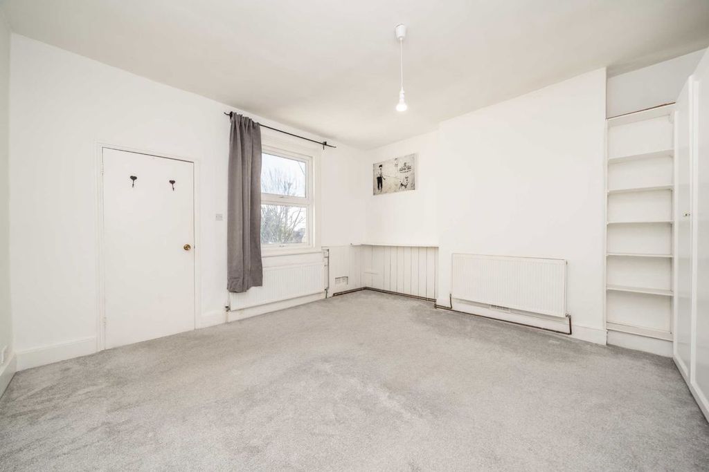 Property photo 2 of 4