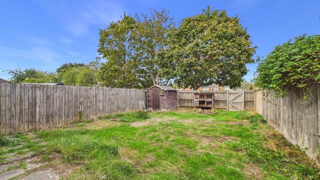Property photo 3 of 11