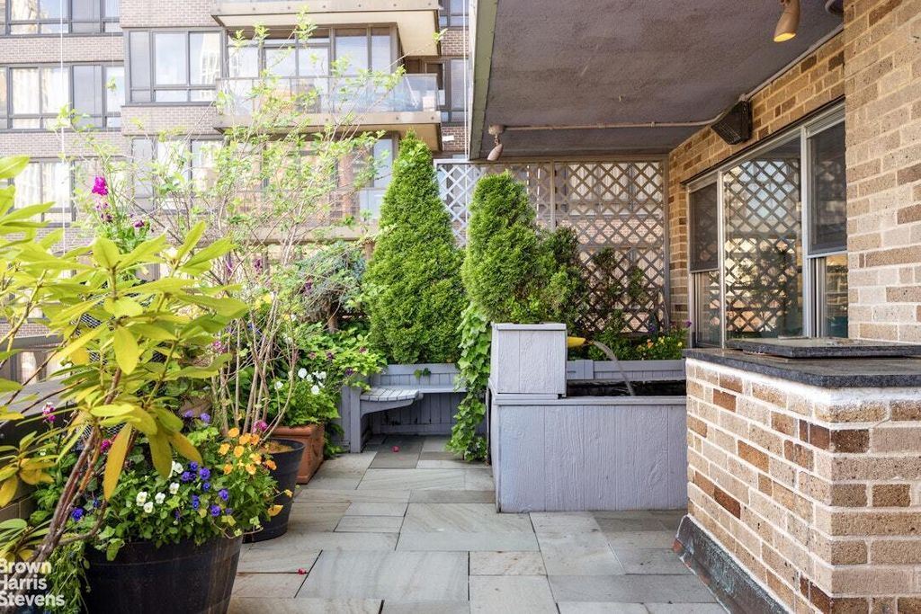 Property photo 3 of 16 <Alttext/>