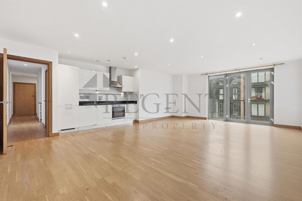 Property photo 1 of 16 (Main)