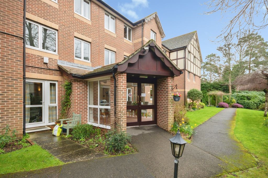 Property photo 3 of 11