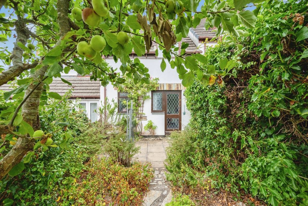 Property photo 1 of 19 Pbox-Img.Jpg