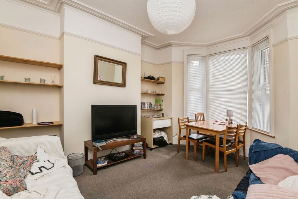 Property photo 2 of 15 Photo