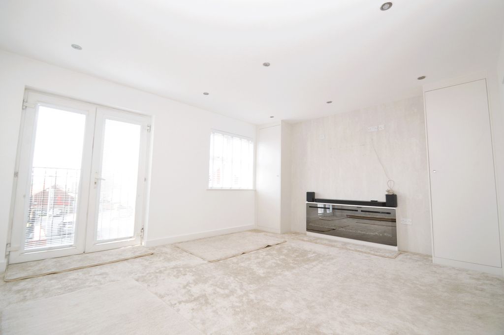 Property photo 1 of 11 Dsc_1408