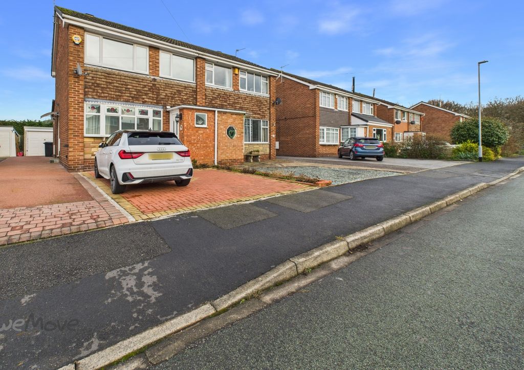 Property photo 2 of 24 Front