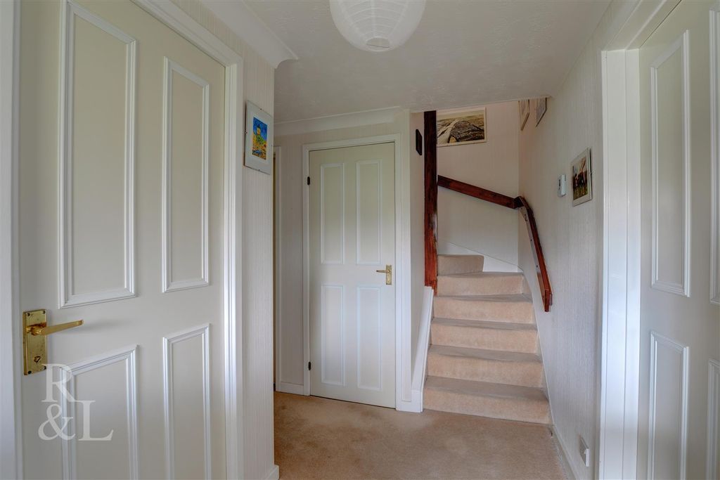 Property photo 3 of 23 7 Little Hayes (8).Jpg
