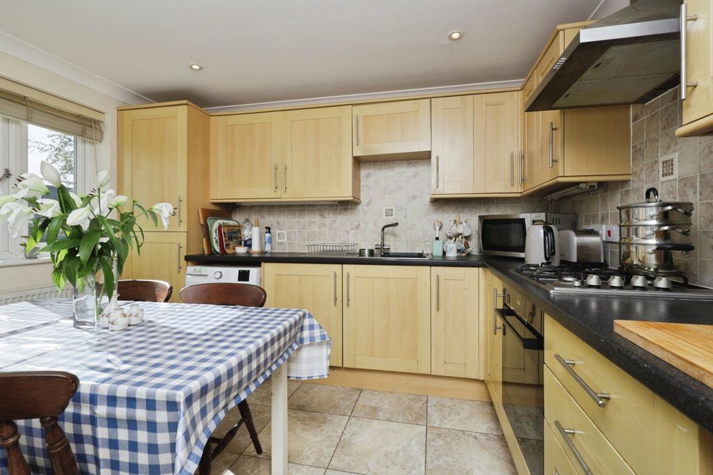 Property photo 3 of 18 Pbox-Img.Jpg
