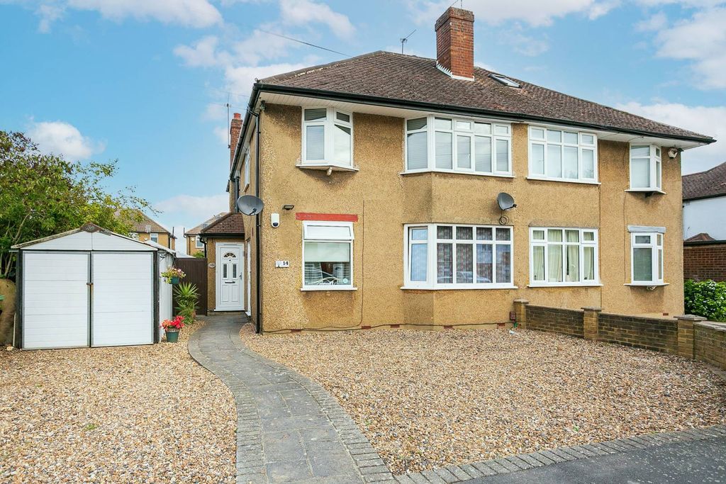 Property photo 2 of 12