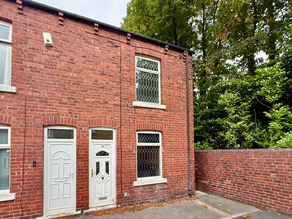 Property photo 1 of 9 External
